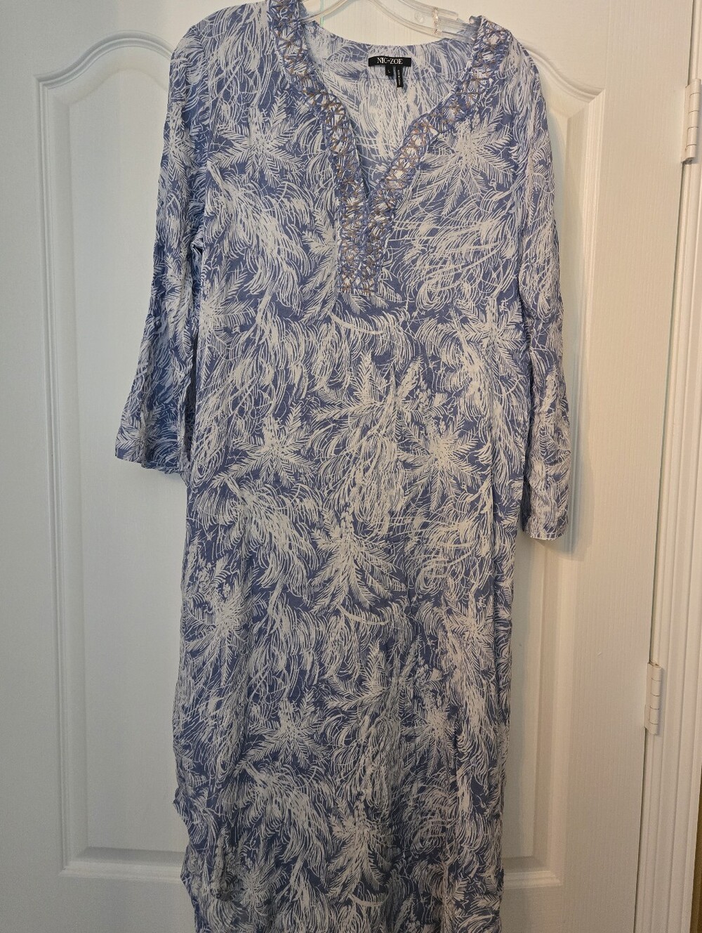NIC+ZOE Blue and White Printed Tunic Top with Crochet Detail